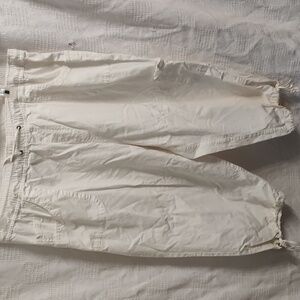 Essentials by Maggie women's casual White capri pants size 18/20w
